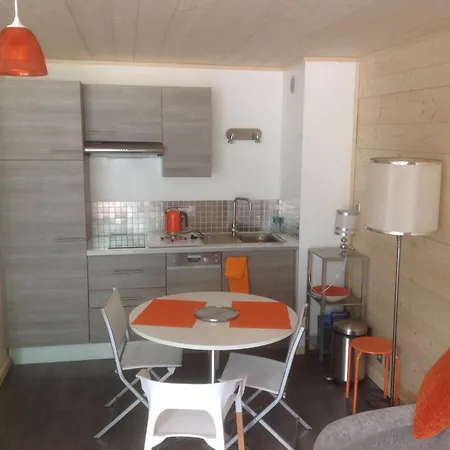 Daire Plein Centre Vue Panoramique Exceptionnelle Sud Tres Grand Chamonix