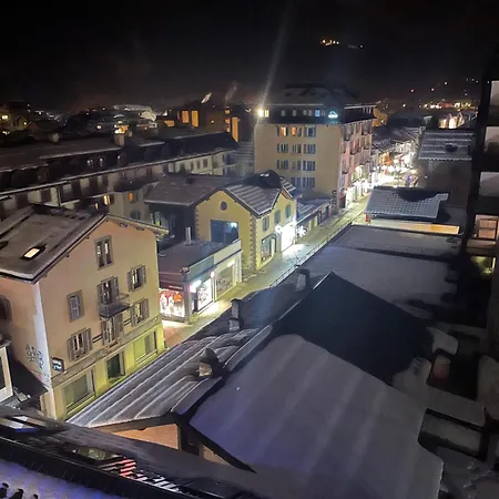 Plein Centre Vue Panoramique Exceptionnelle Sud Tres Grand Chamonix